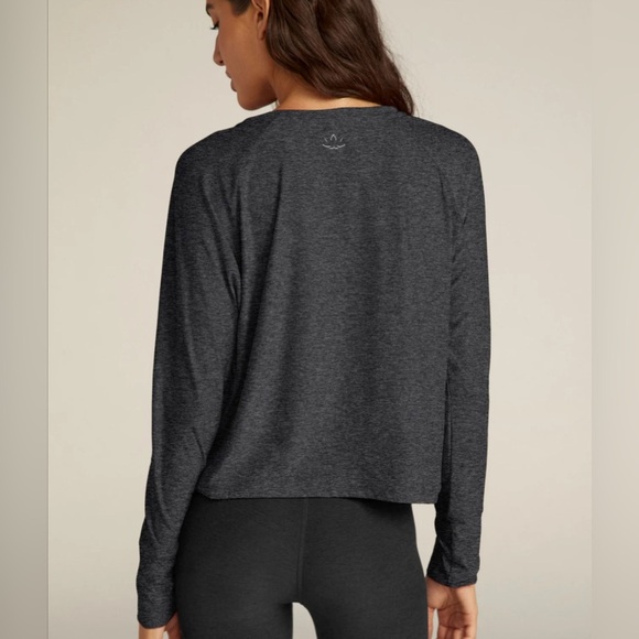 Beyond Yoga Tops - BEYOND YOGA Featherweight Daydreamer Pullover